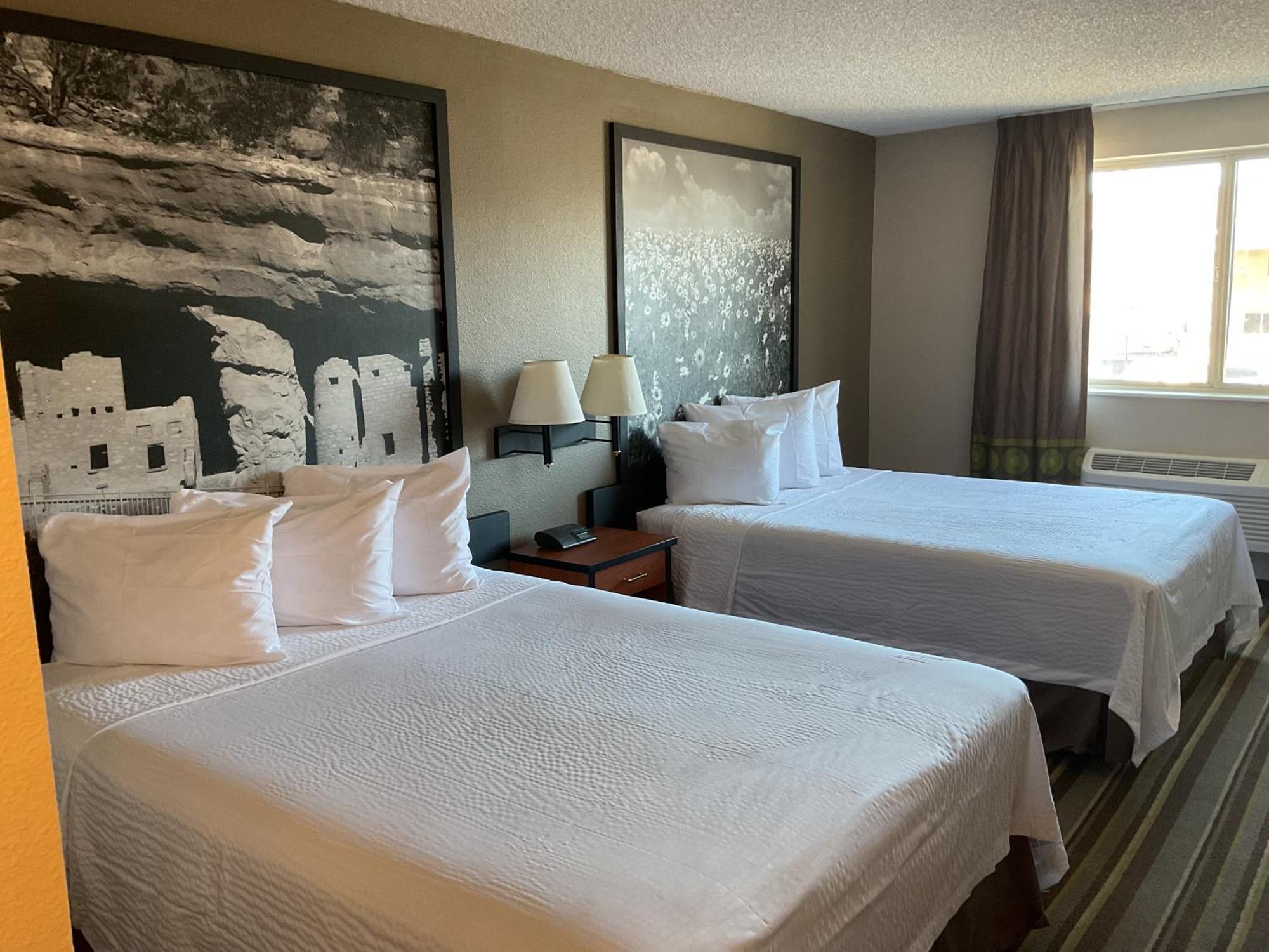 Super 8 By Wyndham Colorado Springs Airport Motel Exterior photo